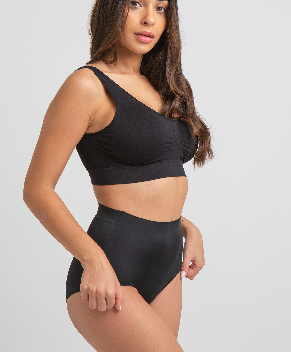 Braguita reductora diaria control abdomen Negra